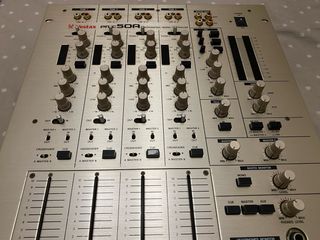 Venta/cambio Mesa DJ Vestax PMC 50A