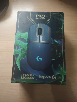 Logitech G Pro Wireless League of Legends