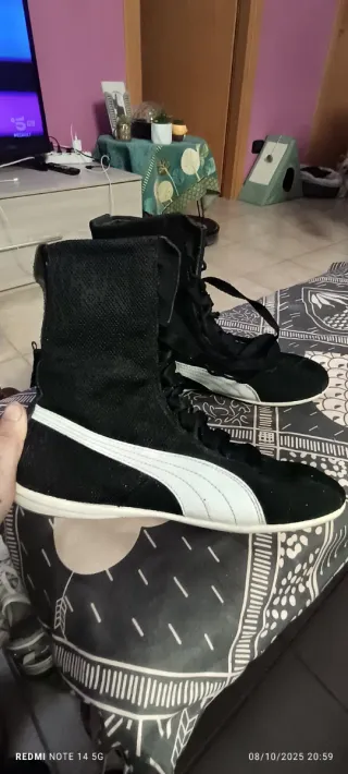 Stivaletti Puma neri e bianchi