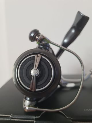 Carrete Daiwa Certate FC LT2000-H