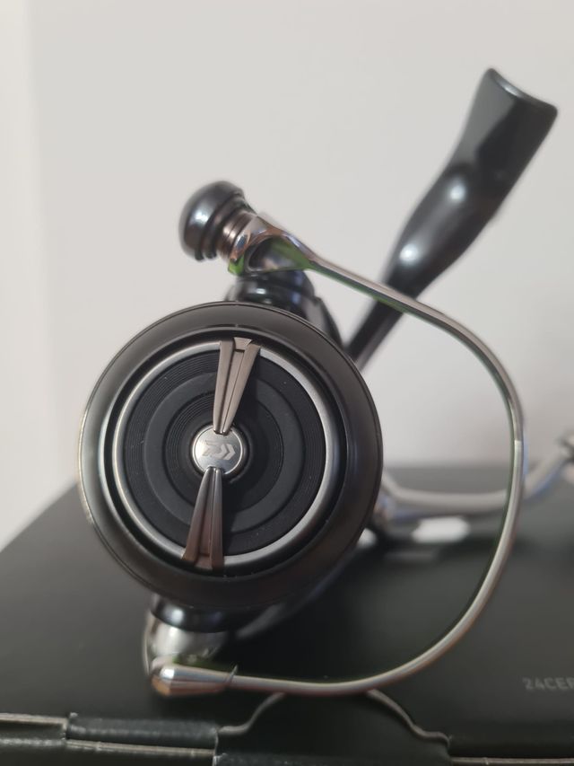 Carrete Daiwa Certate FC LT2000-H