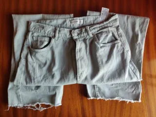 Pantalón Pull&Bear azul claritoTalla 38