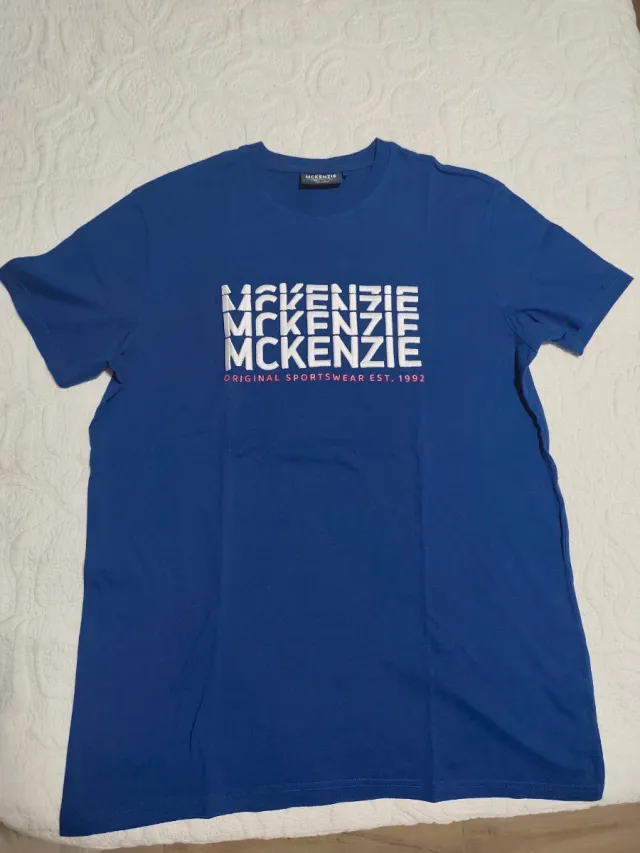 Camiseta McKenzie Azul Manga Corta bordada