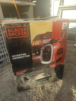 Generador Inversor Black+Decker 900W