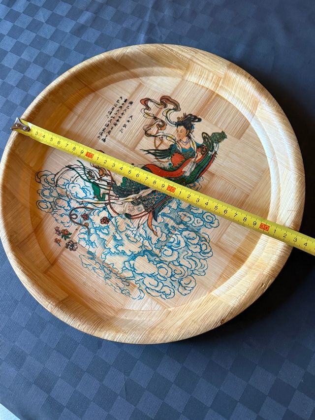 Vassoio in bambù con decoro 