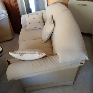 Pareja de sofás de tela beige