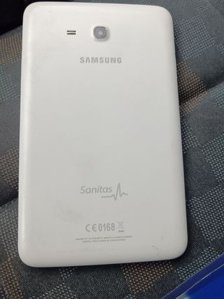 Tablet Samsung Blanca Pequeña