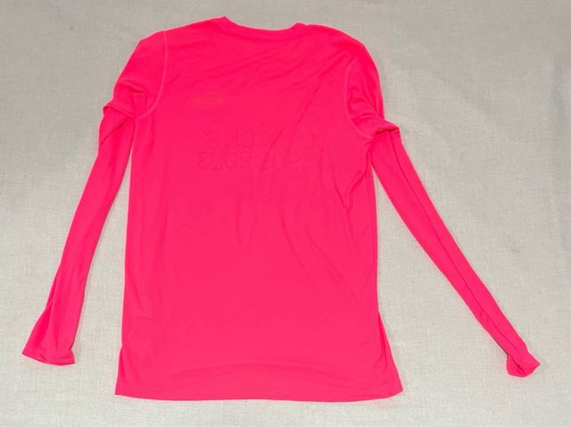 Conjunto deportivo shorts y camiseta rosa