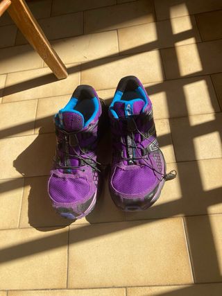 Zapatillas Salomon Moradas Talla 38