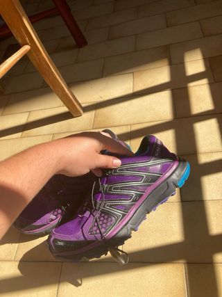 Zapatillas Salomon Moradas Talla 38