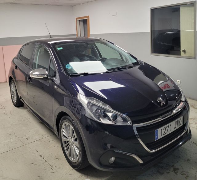 Peugeot 208 2017
