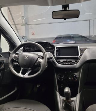 Peugeot 208 2017