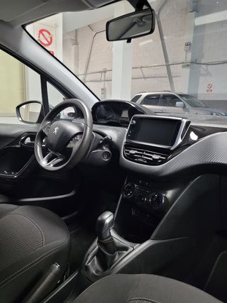 Peugeot 208 2017