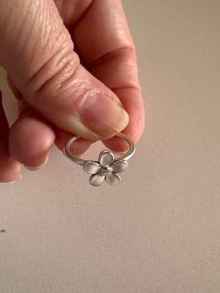 Anillo Pandora Flor Blanca Plata