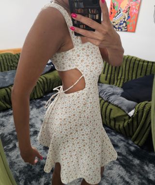 Vestido floral blanco y rosa