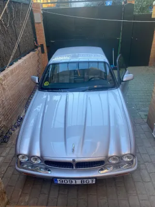 Jaguar XJ V8 2001