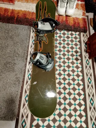 Tabla de Snowboard con Fijaciones