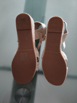 Cuñas ALTA MODA crochet beige t.40