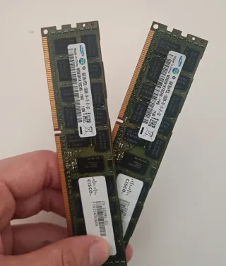 RAM 2x 8GB DDR3 RDIMM 1333MHz