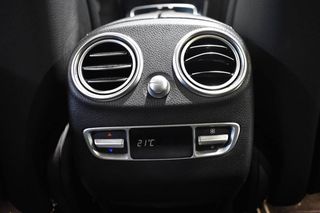 MERCEDES-BENZ GLC COUPÉ V6 350D 4MATIC 258 CV 9G-TRONIC AMG LINE ¡SUSPENSIÓN NEUMÁTICA!