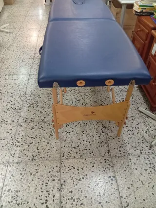 Camilla de masajes ecopostural como nueva 