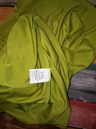 Vestido verde lima largo fruncido