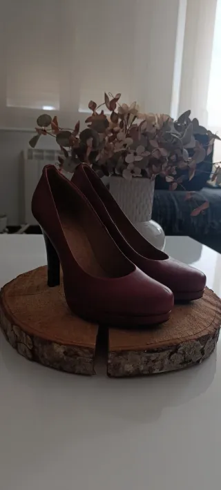 Zapatos Hispanitas tacón rojo T.37