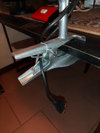 Lampada industriale vintage  con pinza