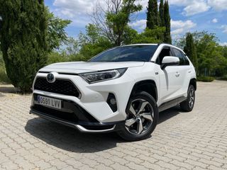 TOYOTA Rav4 2.5l PLUGIN 300PH eCVT Advance