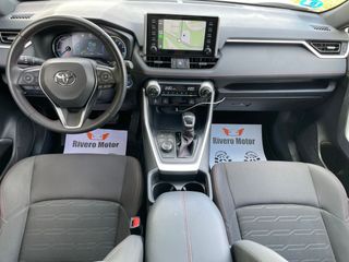 TOYOTA Rav4 2.5l PLUGIN 300PH eCVT Advance