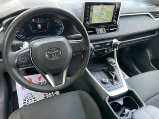TOYOTA Rav4 2.5l PLUGIN 300PH eCVT Advance