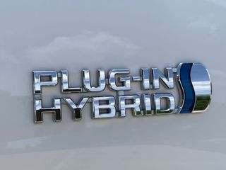 TOYOTA Rav4 2.5l PLUGIN 300PH eCVT Advance
