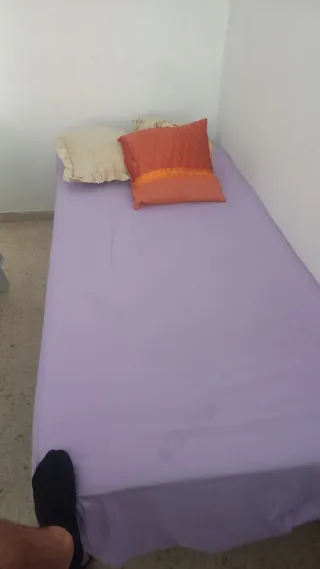 Cama individual en perfectas condiciones 