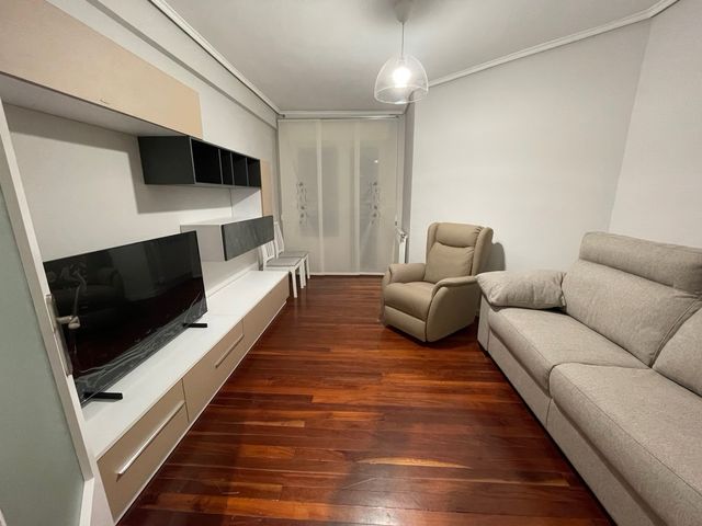 Muebles salón melamina blanco y visón