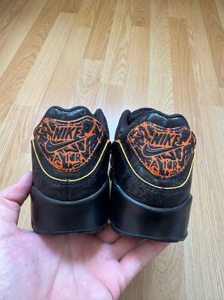 Zapatillas Nike Air Max 90 Negras Naranja