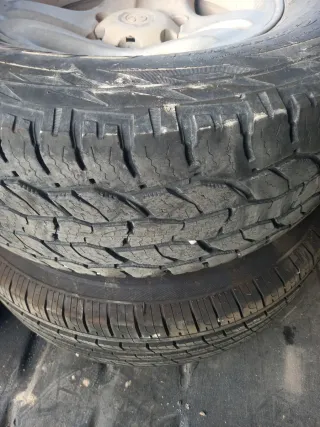 4 Llantas Toyota Land Cruiser 90 con neumaticos 