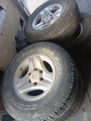 4 Llantas Toyota Land Cruiser 90 con neumaticos 