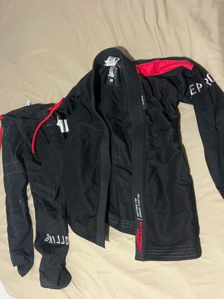 Kimono BJJ Negro y Rojo