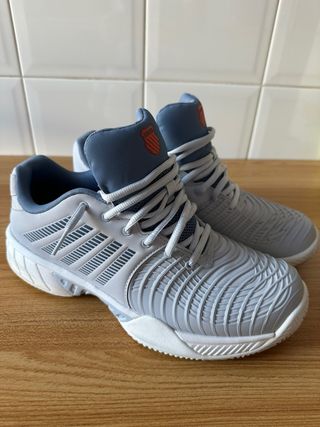 Zapatillas de pádel K-Swiss celestes
Talla 43