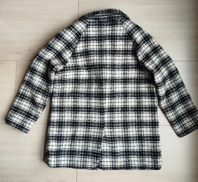 Abrigo MNG Talla XS + Gorro y Manoplas H&M