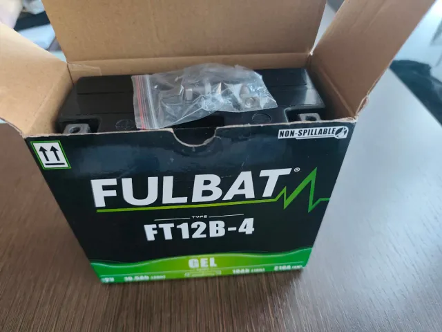 Batería moto FULBAT FT12B-4 12V 10.5Ah GEL