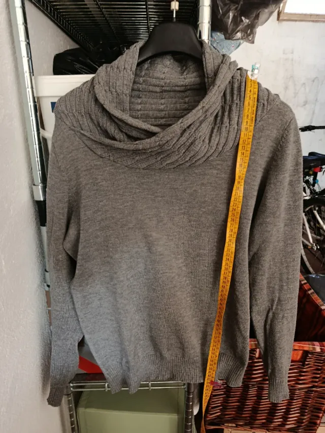 Maglione uomo grigio