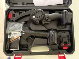 Tijeras de podar y sierra de batería 48V