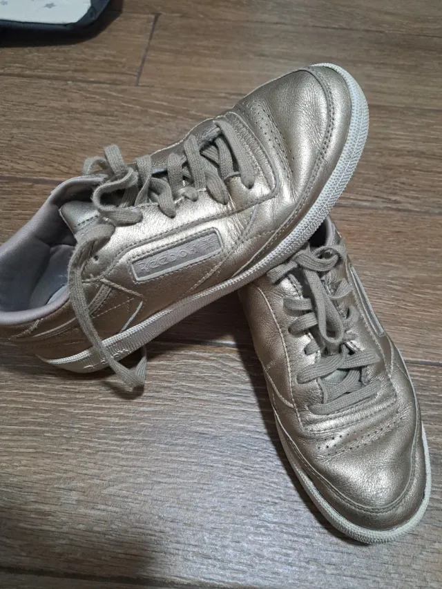 Reebok Classic Doradas Talla 37,5