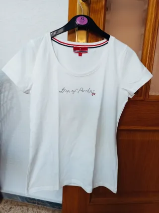 Camiseta Lion of Porches Talla S. OFERTAAAAA