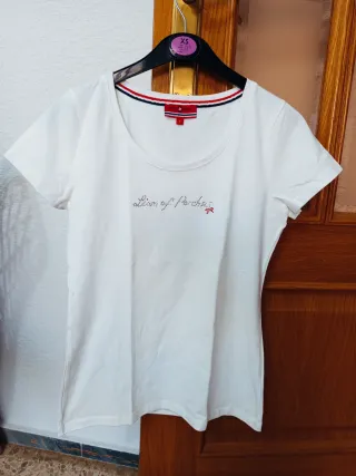 Camiseta Lion of Porches Talla S. OFERTAAAAA