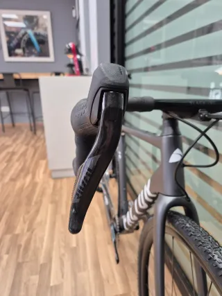 Gravel Factor LS Gris