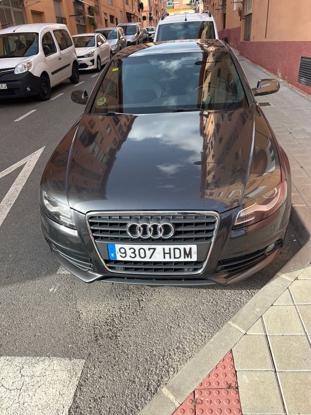 Audi A4 2011 sline 