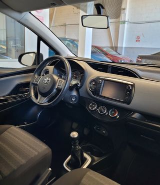 Toyota Yaris 2016
