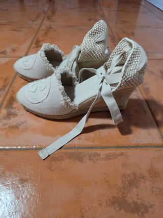 Alpargatas Gloria Ortiz Beige